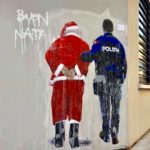 Arresto di Babbo Natale in via Tortona - Foto di Andrea Cherchi (c)