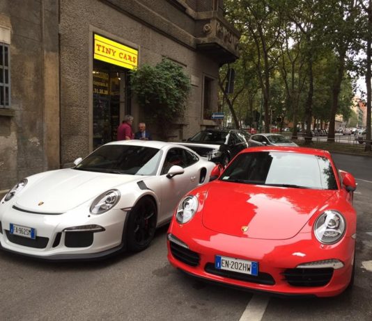 Porsche 911-2 GT3 RS 4 SERIE + Porsche 911 s 2010