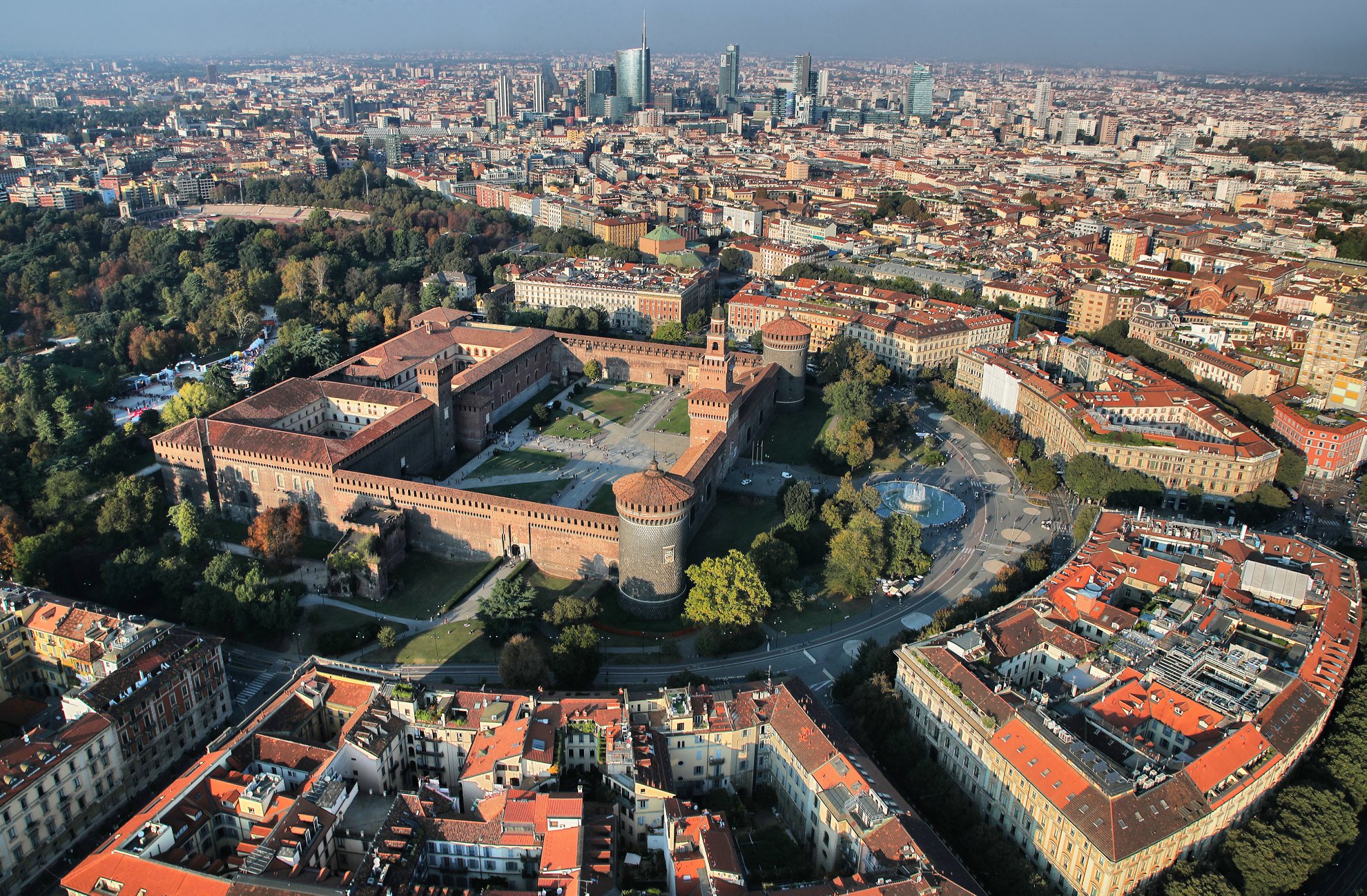 Why Is Italy the Best Place to STUDY Abroad? - Milano Città Stato