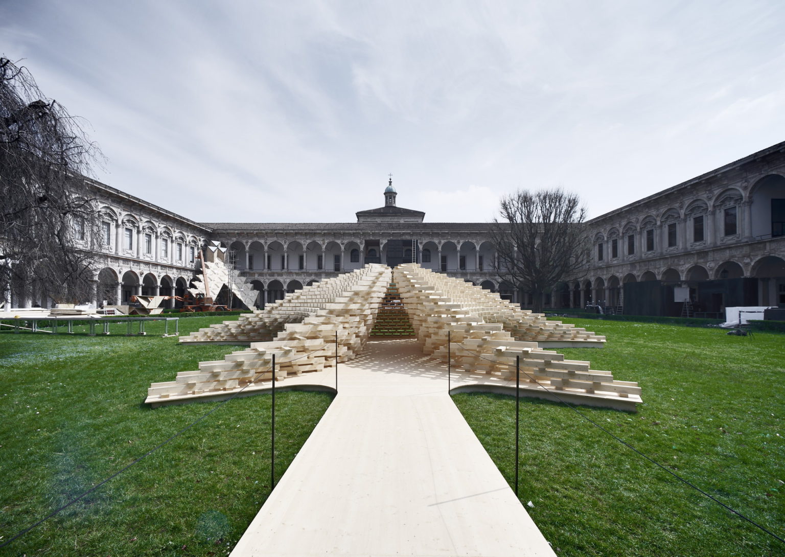 FUORISALONE le 10 INSTALLAZIONI più BELLE di SEMPRE Milano Città Stato
