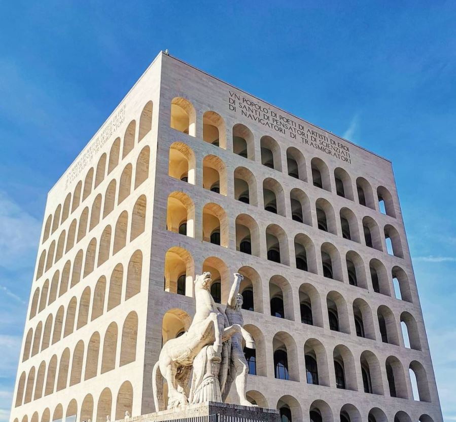 A Roma esiste anche il COLOSSEO QUADRATO - Milano Città Stato